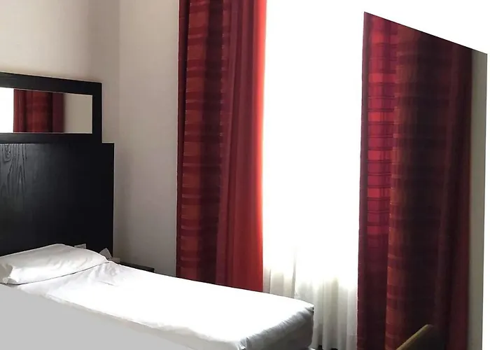 Hotel Lh Excel Montemario 4*